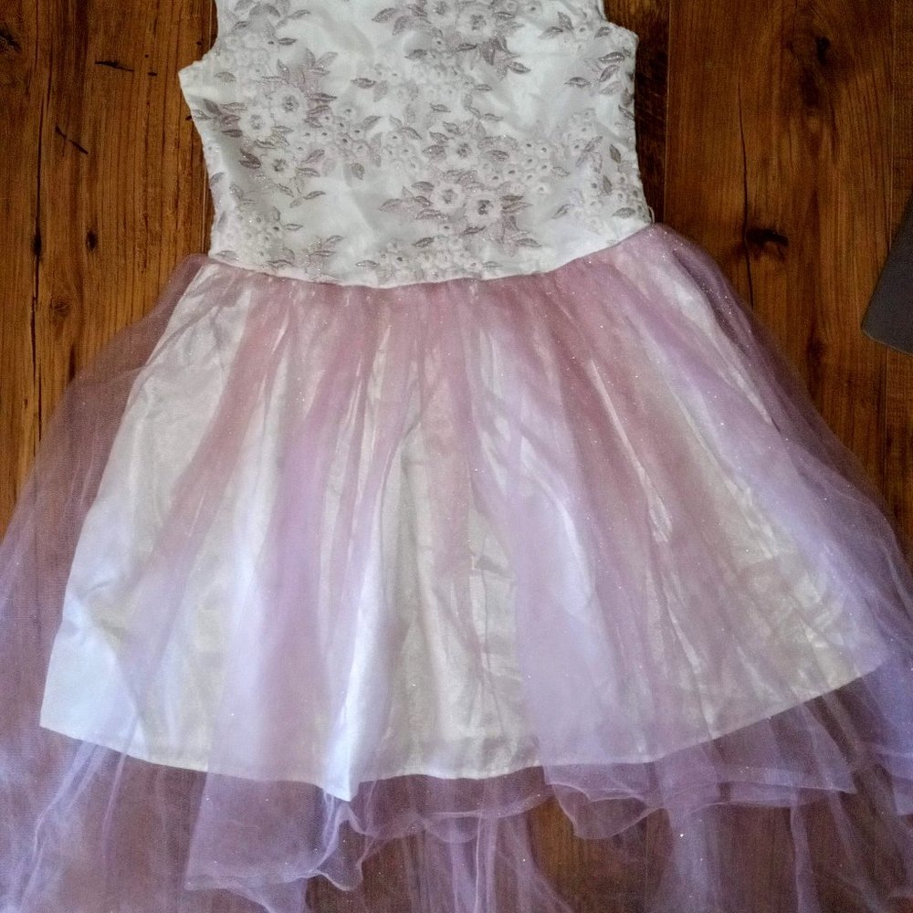 Beautiful Zunie Size 12